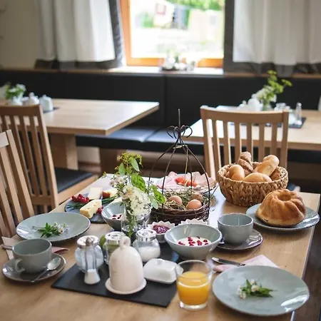 Schusterhof Farm stay Doelsach